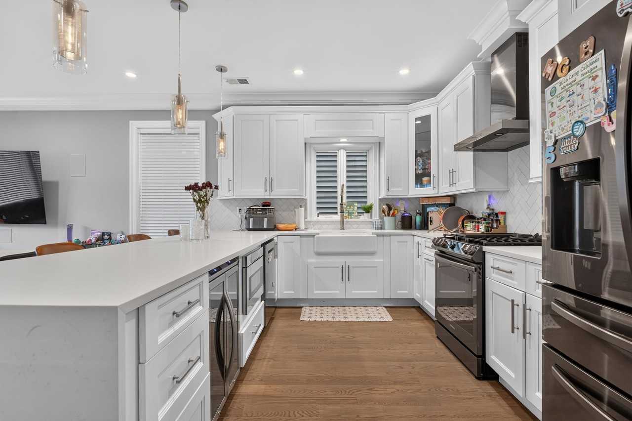 Sherman Ave #1 - Photo 4 of 18