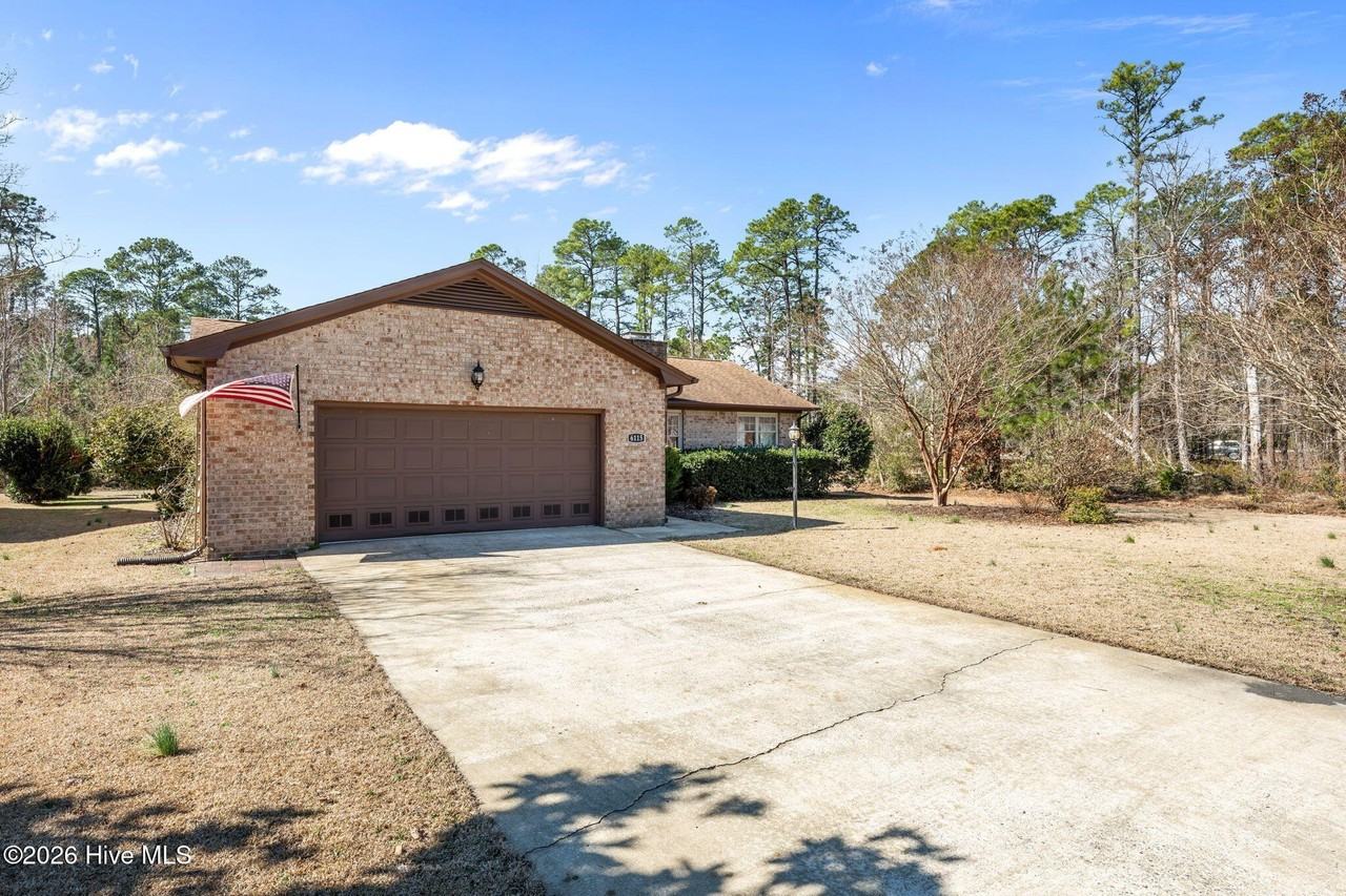 6115 Gondolier Dr - Photo 2 of 39