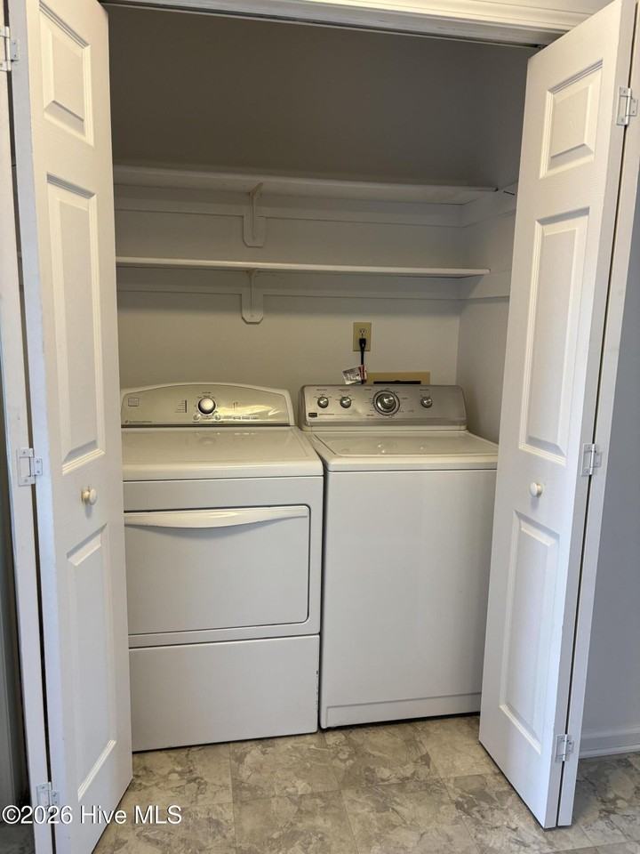 3905 Guardian Ave #E22 - Photo 5 of 15
