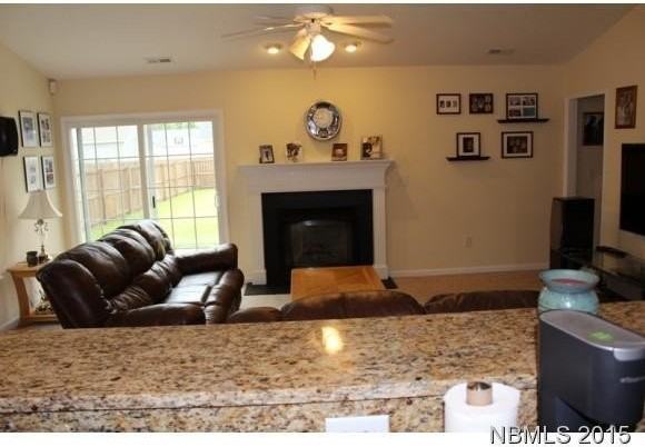 108 Kenmore Ct - Photo 7 of 15