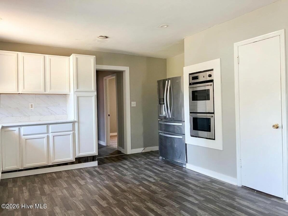 2116 Cadden Rd - Photo 4 of 16