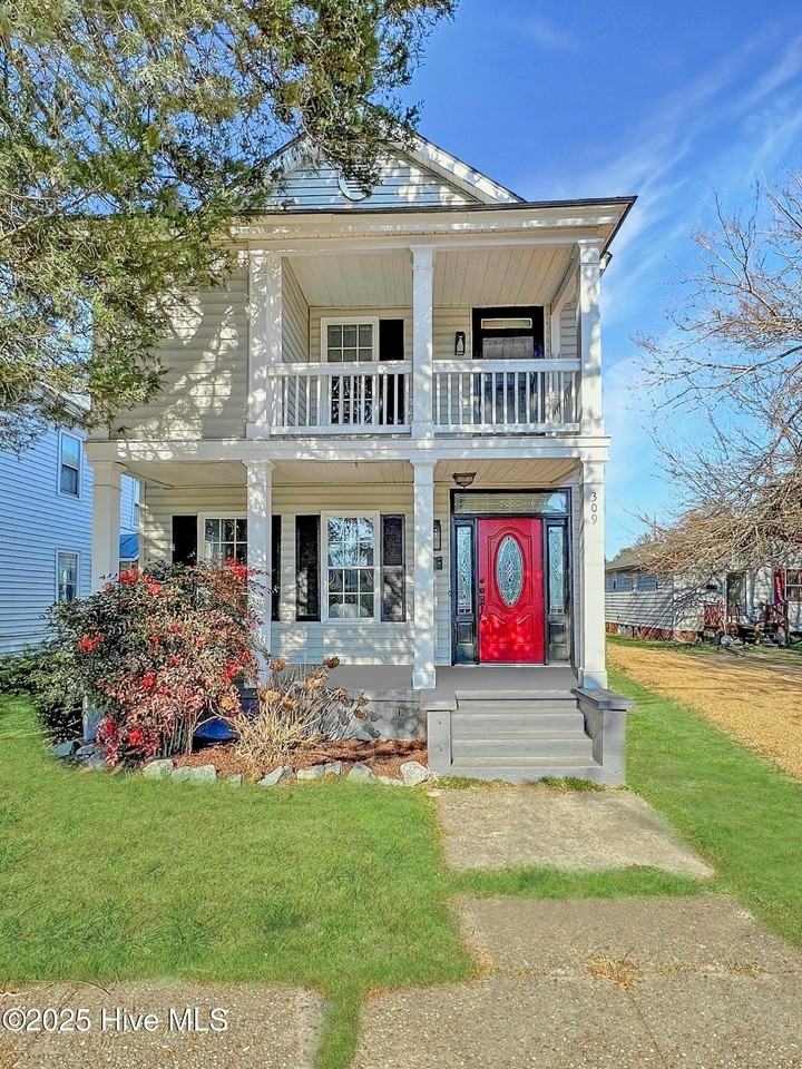 309 E Church St - Photo 2 of 20