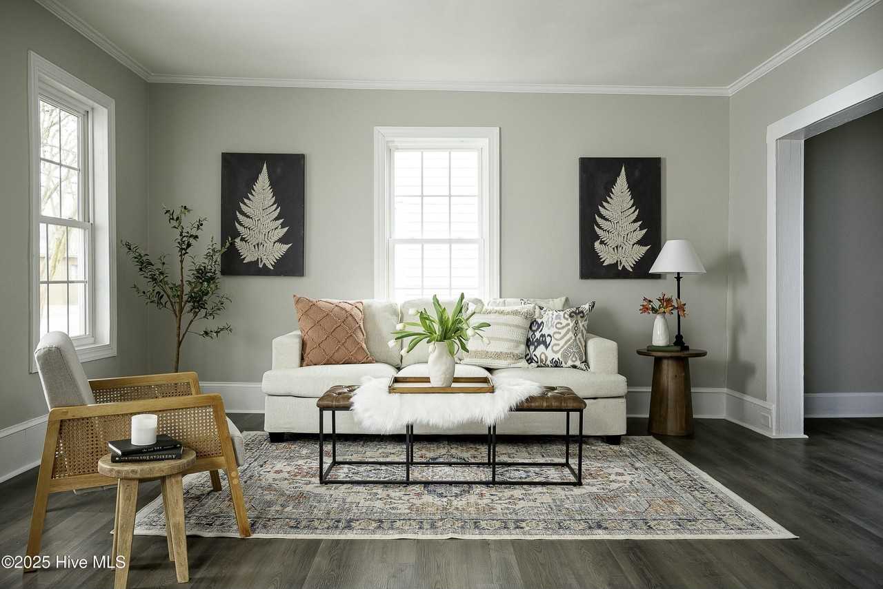 309 E Church St - Photo 6 of 20