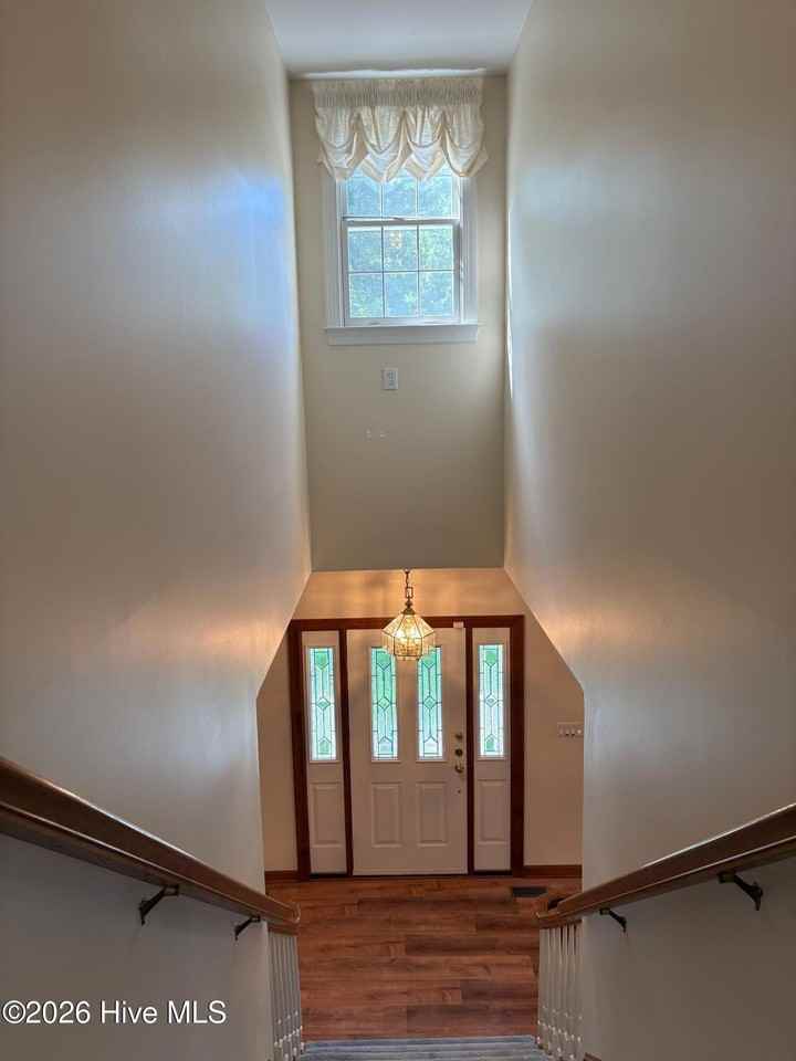 916 Dorset Way - Photo 4 of 25