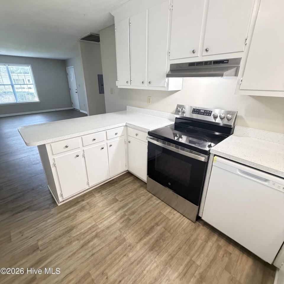 6615 Cottonwood Dr #D - Photo 4 of 12