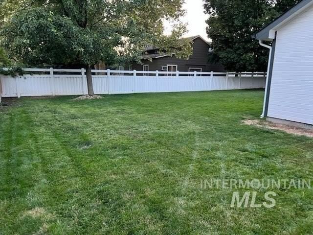 3253 N Lilyturf Ave - Home For Rent - Photo 4 of 17
