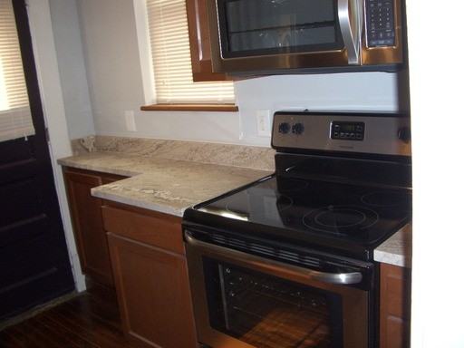 425 W 3rd Ave - Photo 3 of 8