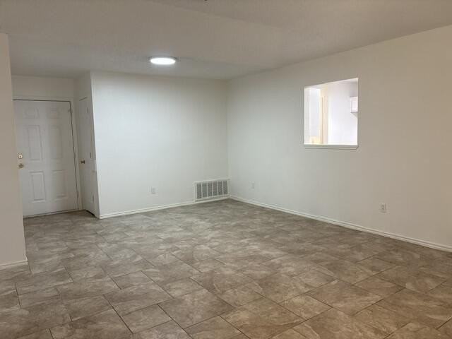 2307 90th St - Photo 3 of 10