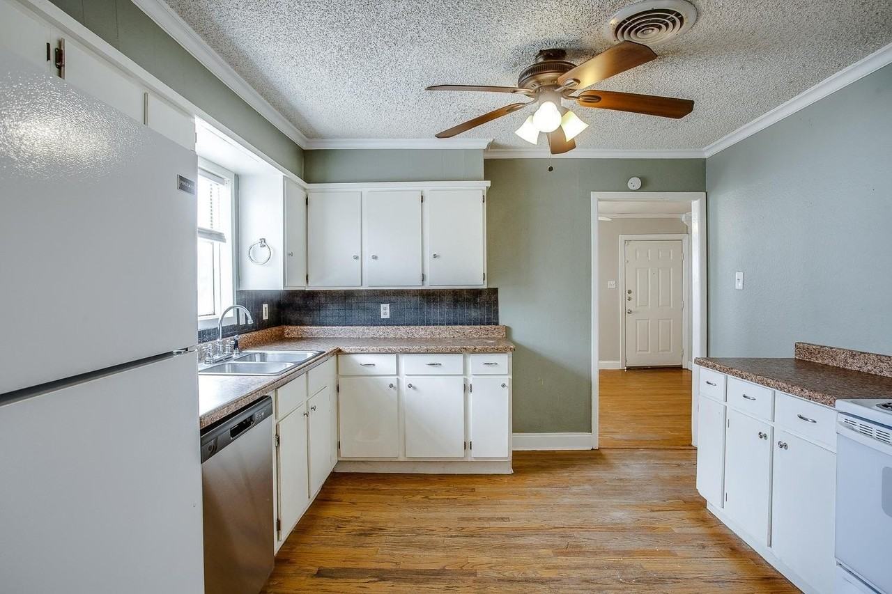 2818 40th St - Photo 6 of 15