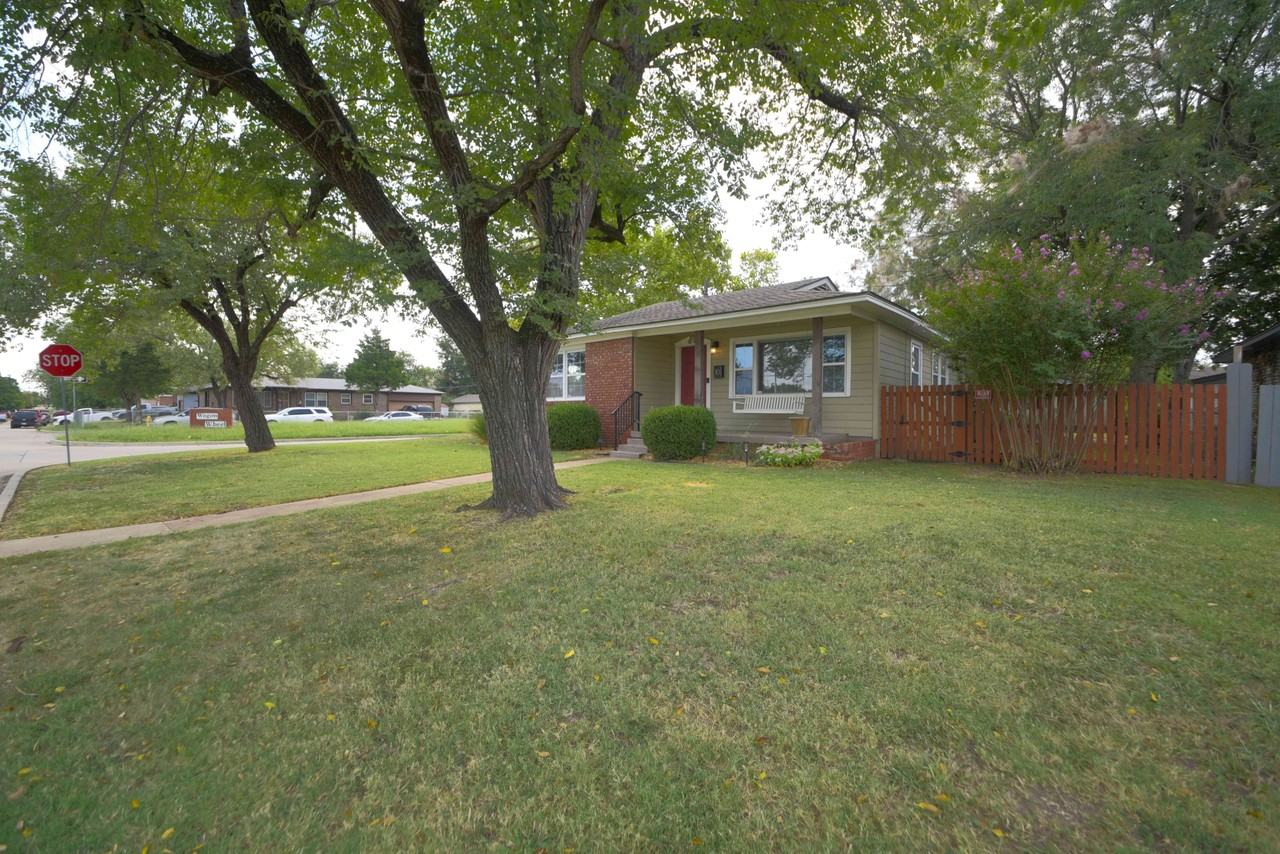 10 S 106th East Pl #1 - Photo 3 of 21
