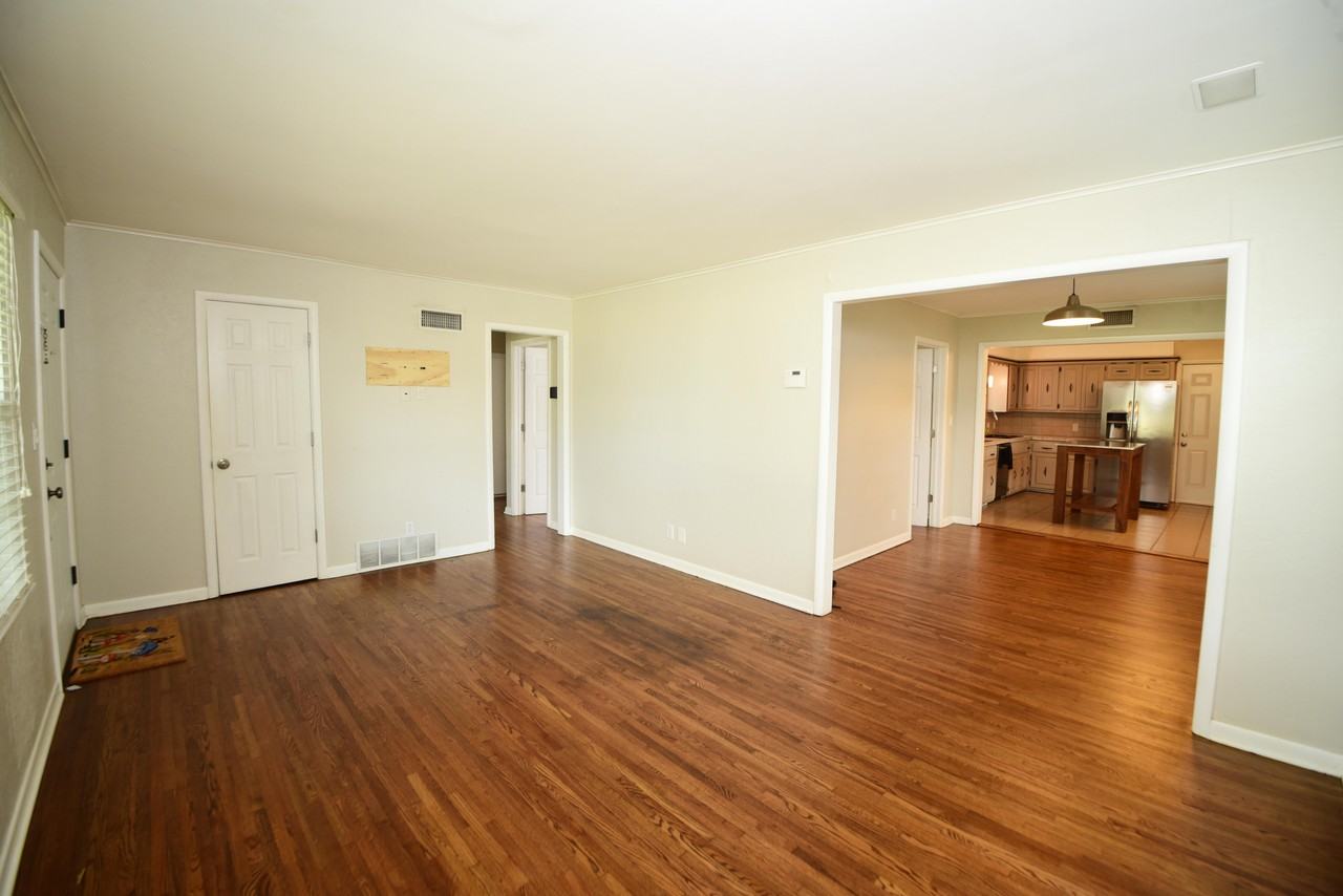 10 S 106th East Pl #1 - Photo 6 of 21