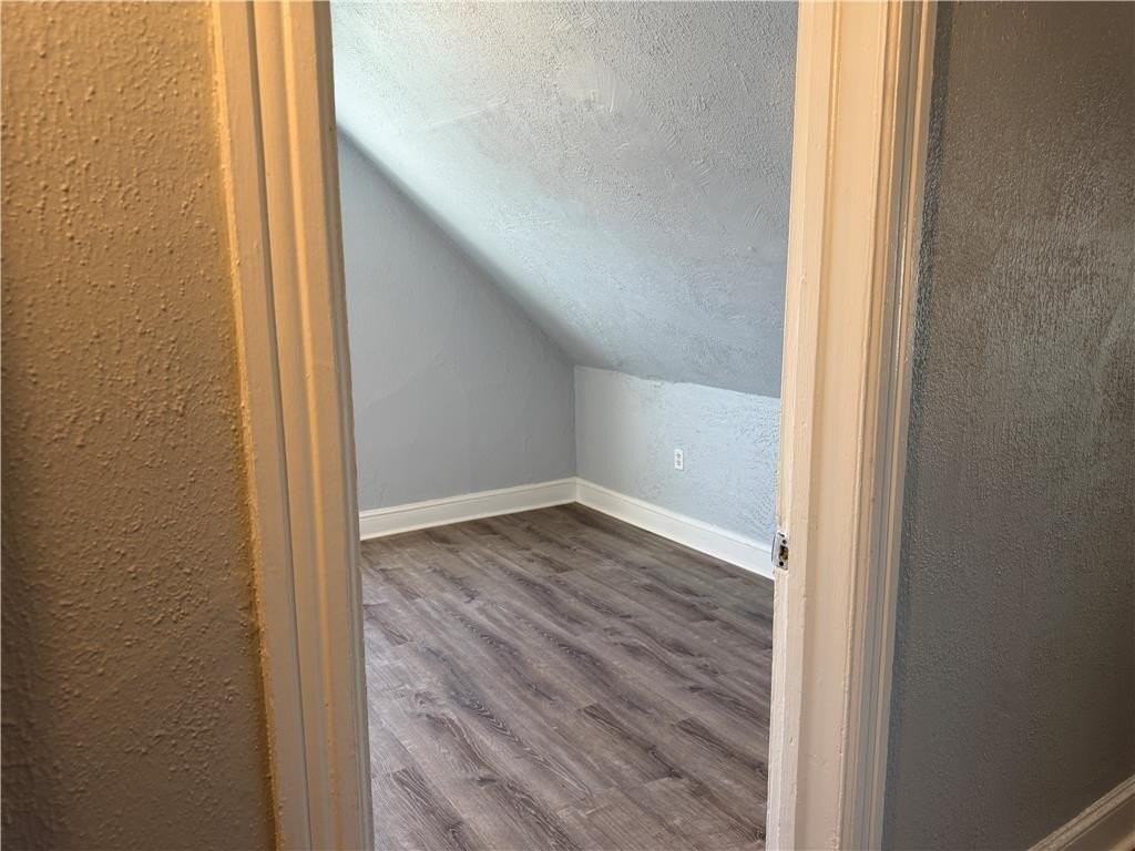 700 Wolf Ave #3W - Photo 5 of 36