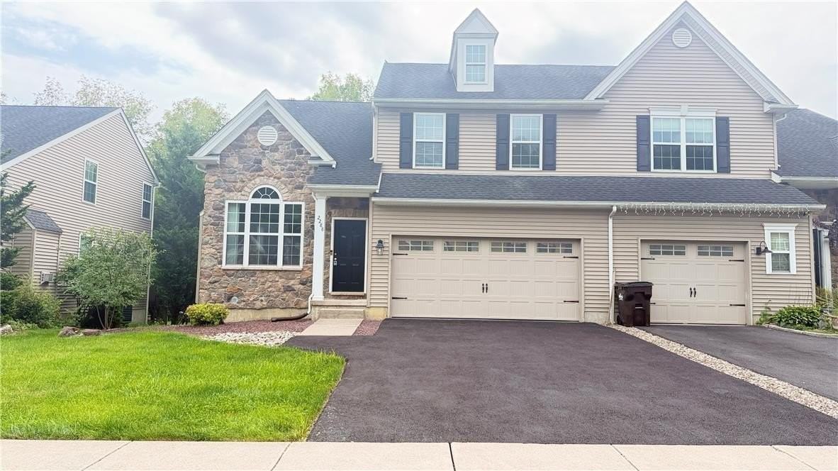 2288 Creekside Dr - Photo 2 of 34