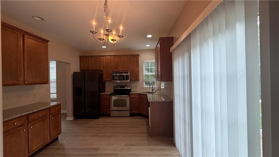 2288 Creekside Dr - Photo 7 of 34