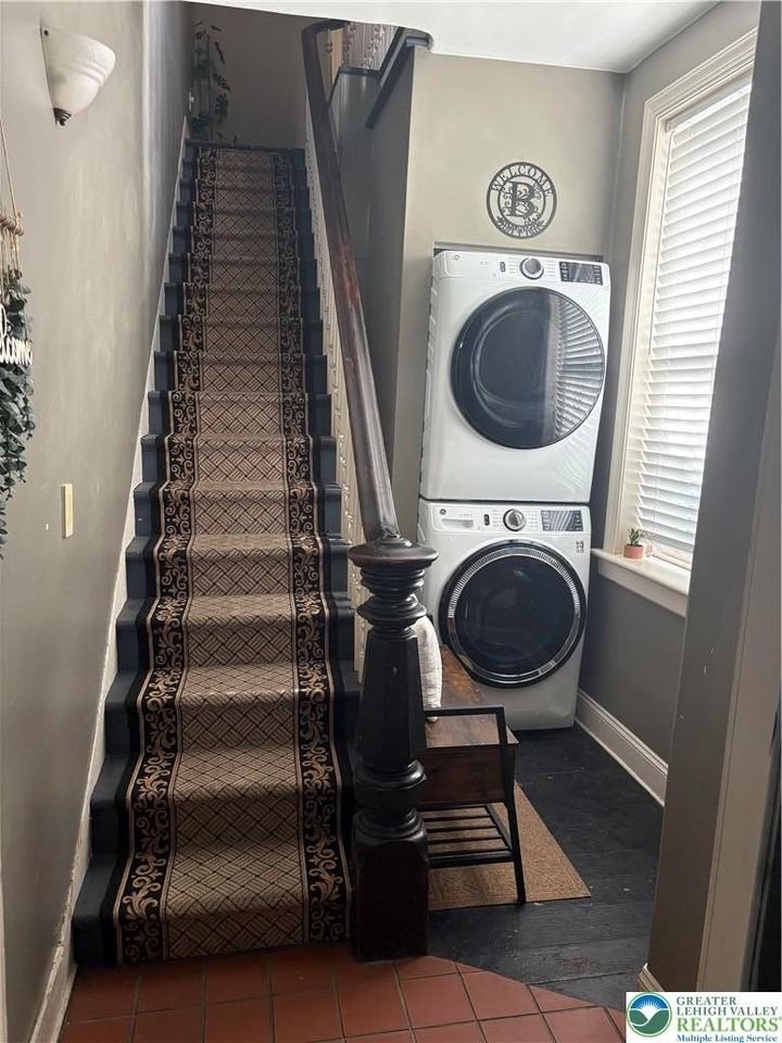 21 E North St #2ndFL - Photo 4 of 22