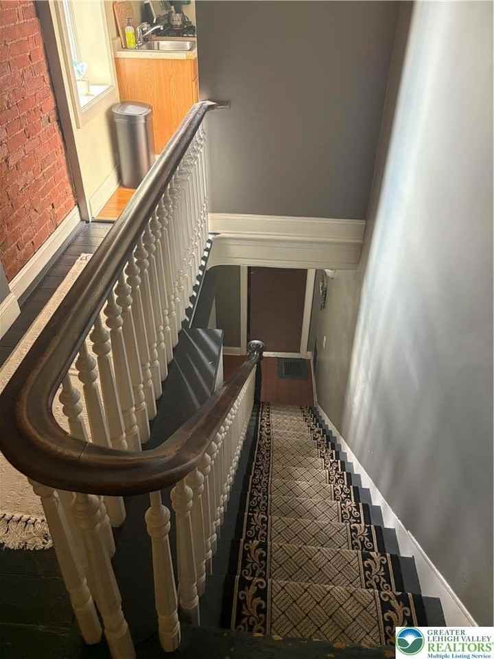 21 E North St #2ndFL - Photo 5 of 22