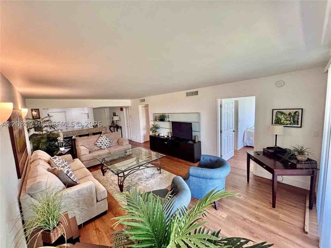3051 S Palm Aire Dr #102 - Photo 4 of 28