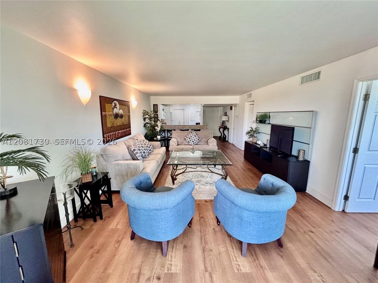 3051 S Palm Aire Dr #102 - Photo 7 of 28