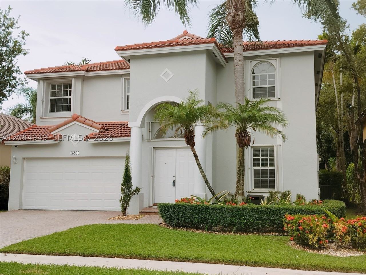 15842 Sw 14th St - Photo 3 of 36