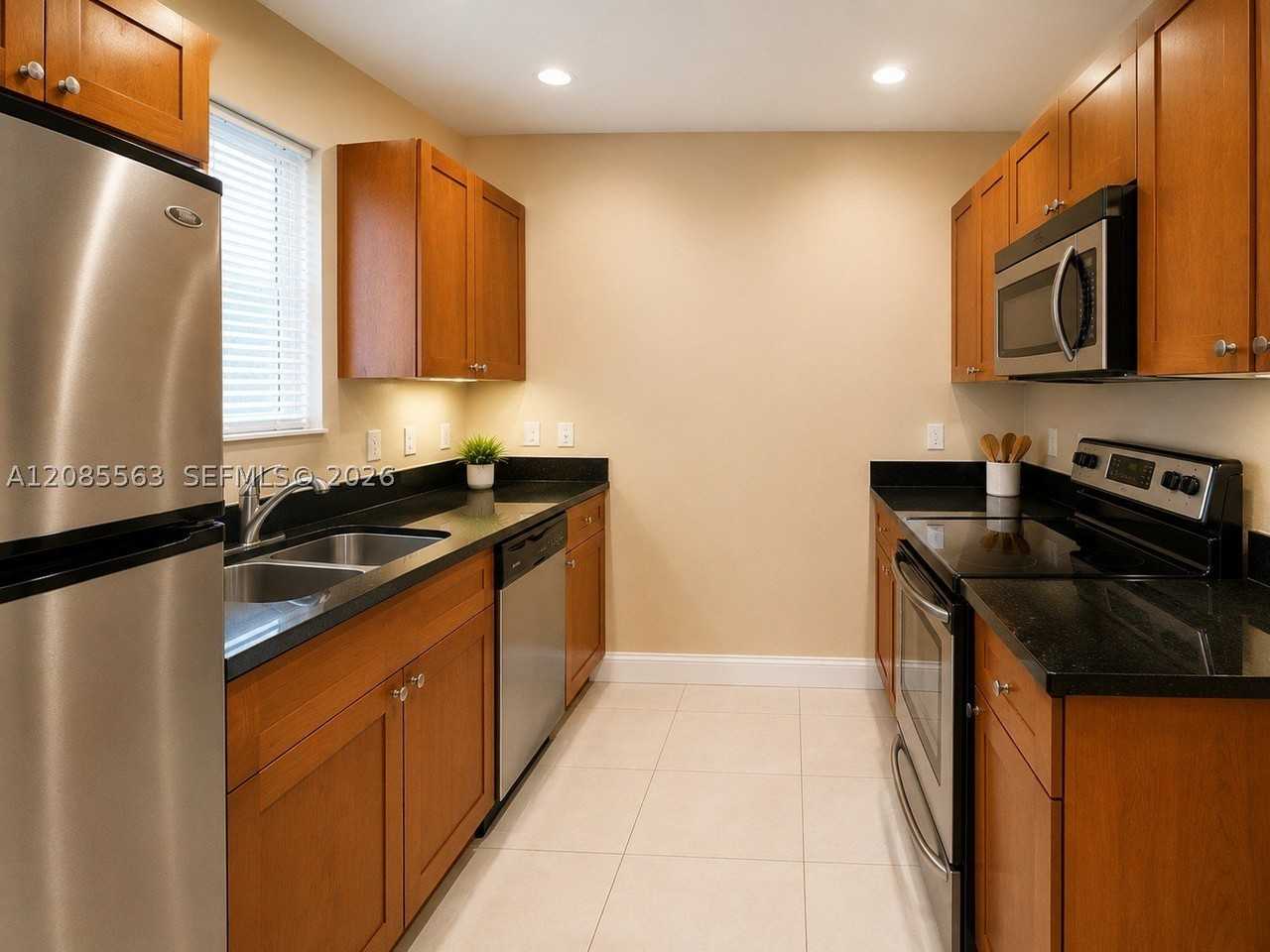 851 80th St #4 - Photo 2 of 7