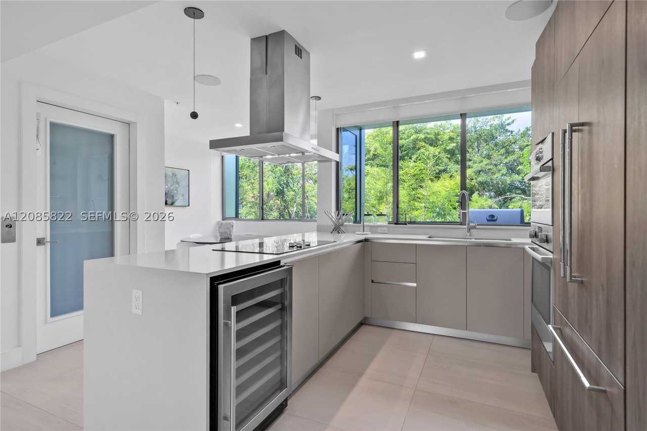 9350 Bay Harbor Ter #9356 - Photo 3 of 37
