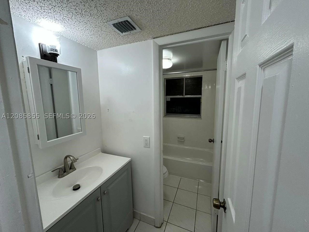 7503 Nw 44th Ct #10 - Photo 5 of 6