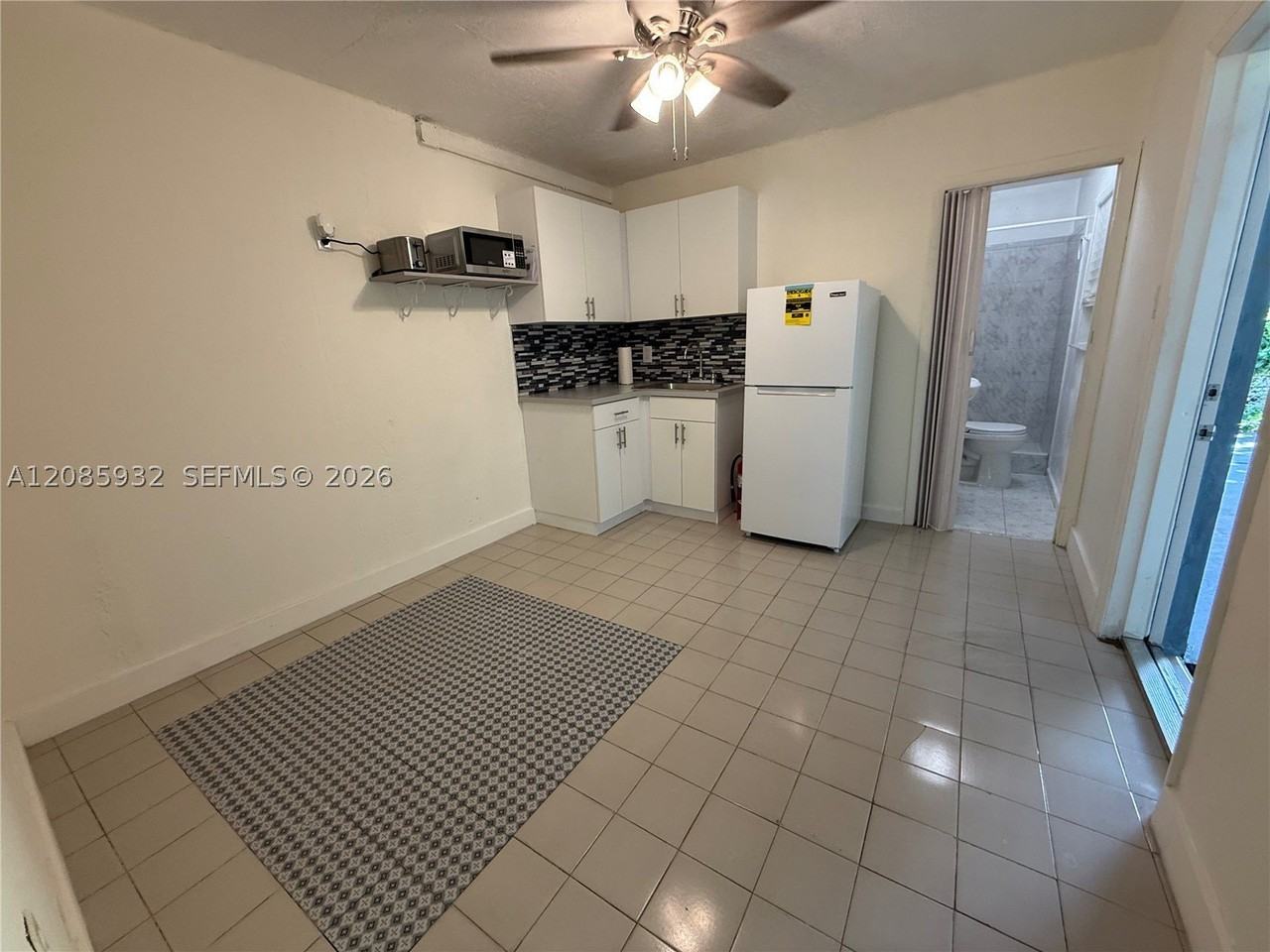 1405 Nw 121st St #2 - Photo 4 of 10