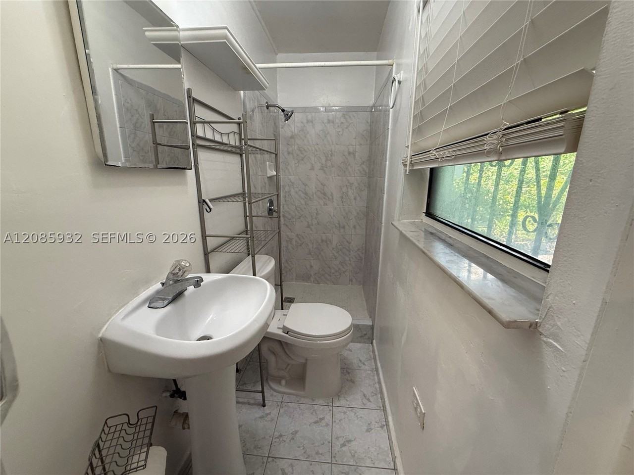 1405 Nw 121st St #2 - Photo 6 of 10