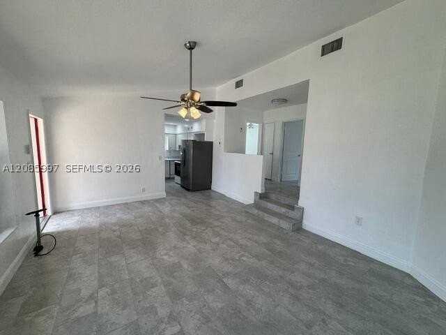 1507 Hayes St - Photo 5 of 15