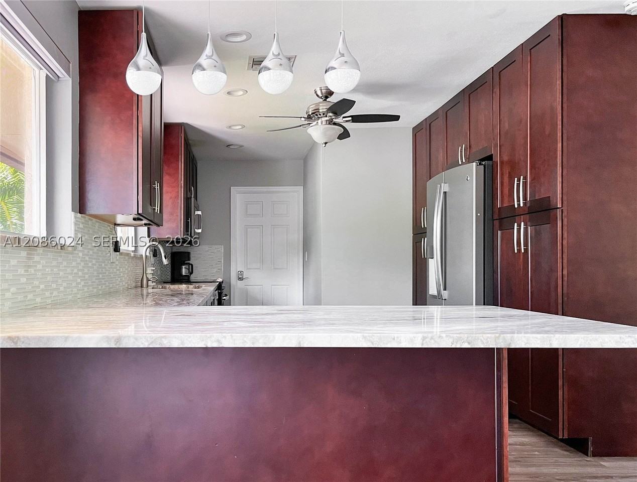 3390 Sw 21st St - Photo 6 of 50