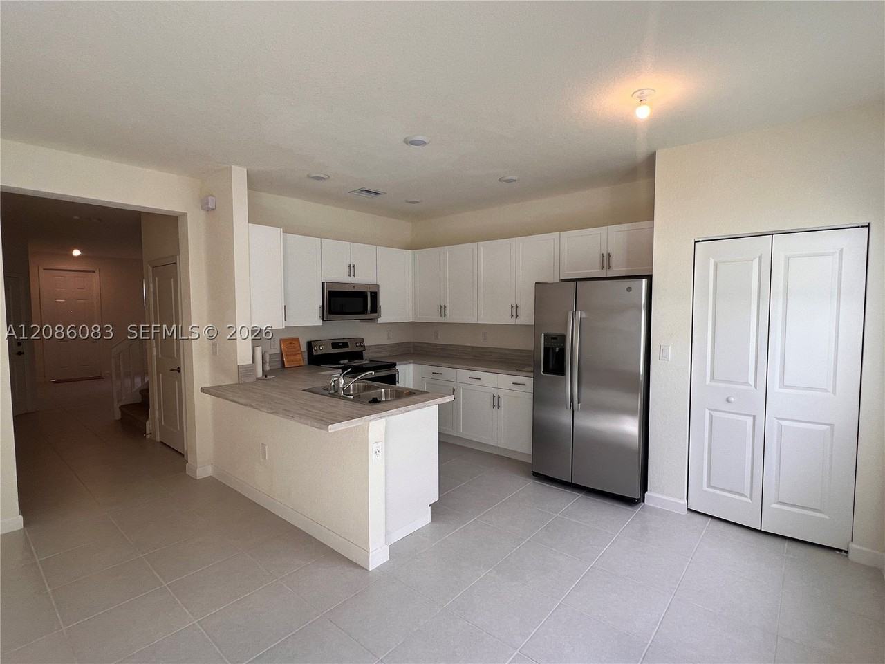 3342 W 112th St - Photo 5 of 24