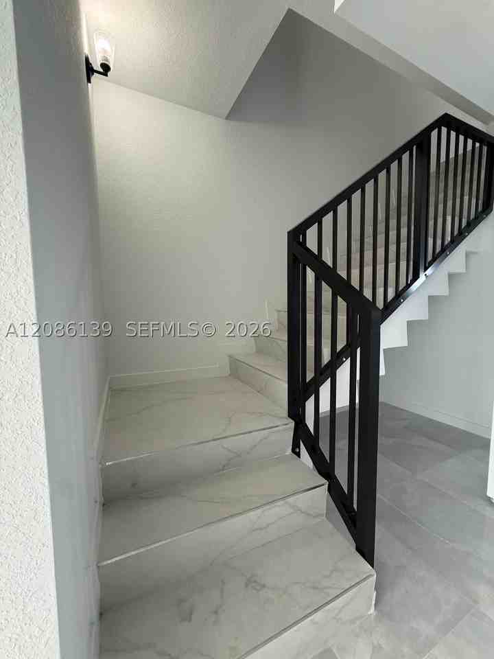 1416 Nw 6th Ter - Photo 2 of 19