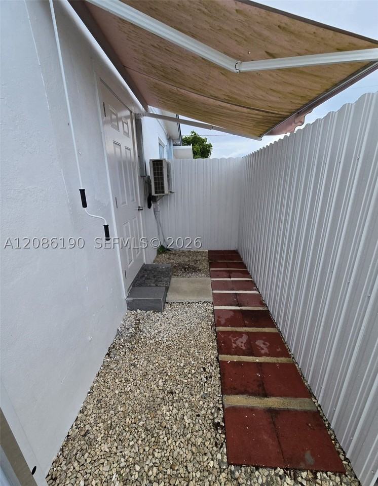 3835 Nw 185th St #EFF - Photo 5 of 19