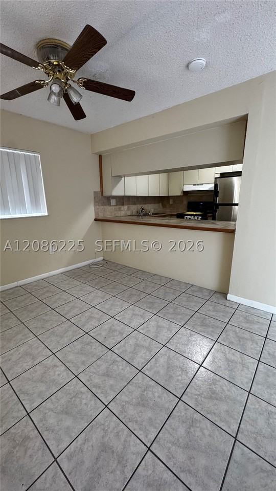 885 Se 13th Rd - Photo 6 of 19