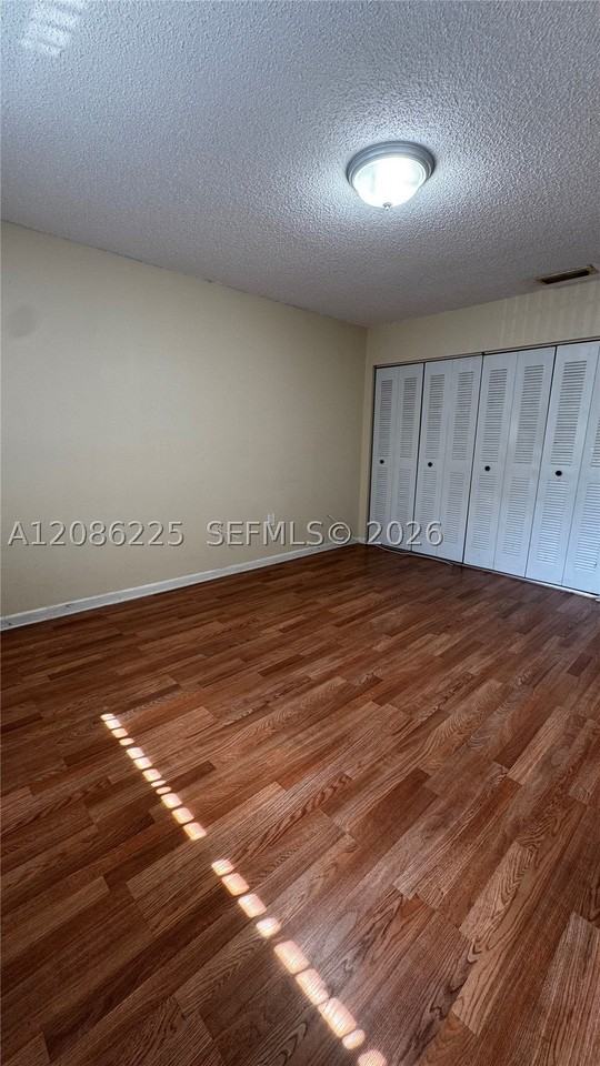 885 Se 13th Rd - Photo 7 of 19
