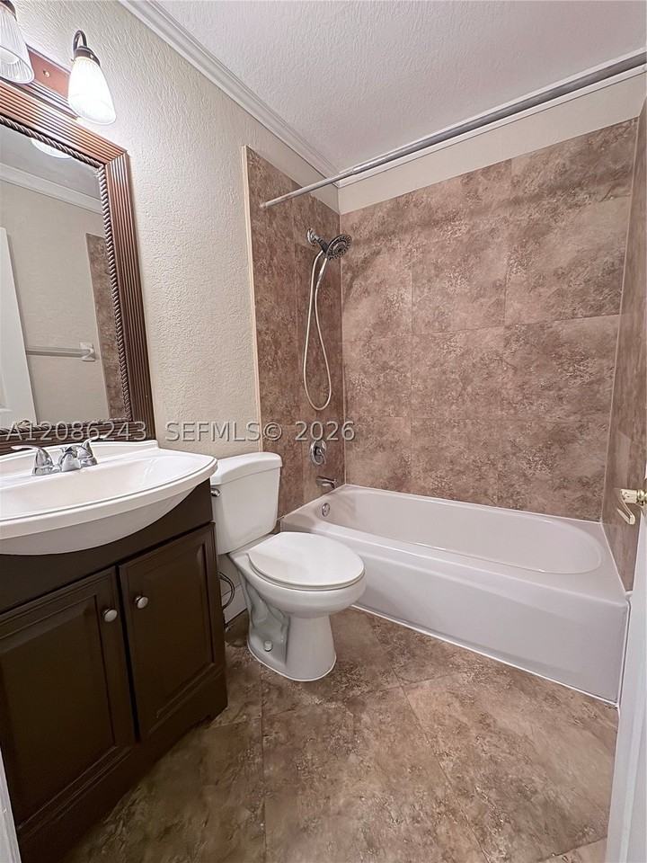 2297 Nw 171st Ter - Photo 6 of 23