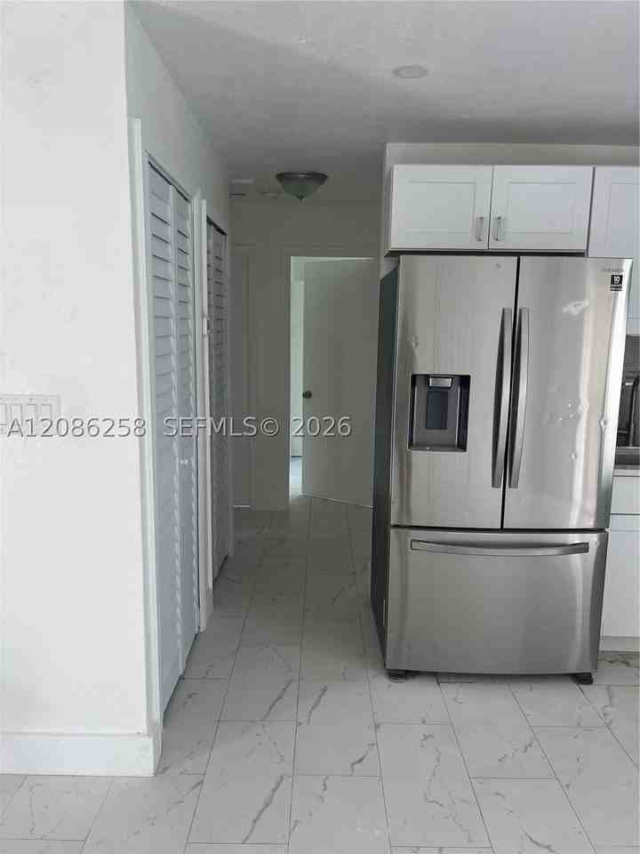 5700 Sw 37th Ct #5700 - Photo 6 of 17