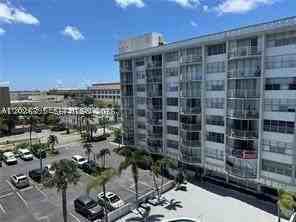 16740 Ne 9th Ave #702
