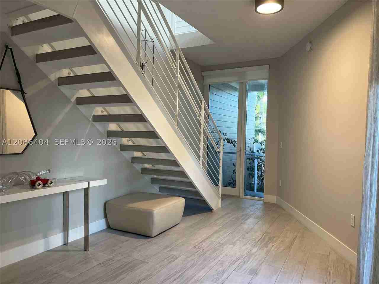 1000 99th St #6 - Photo 2 of 46