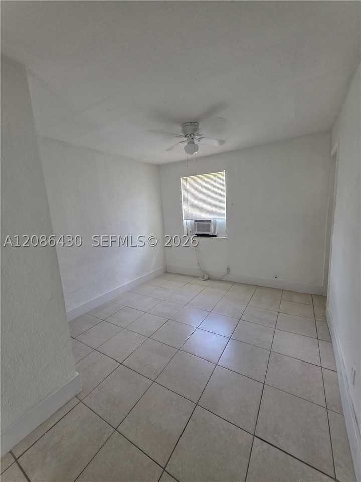 5731 Flagler St #3 - Photo 5 of 7