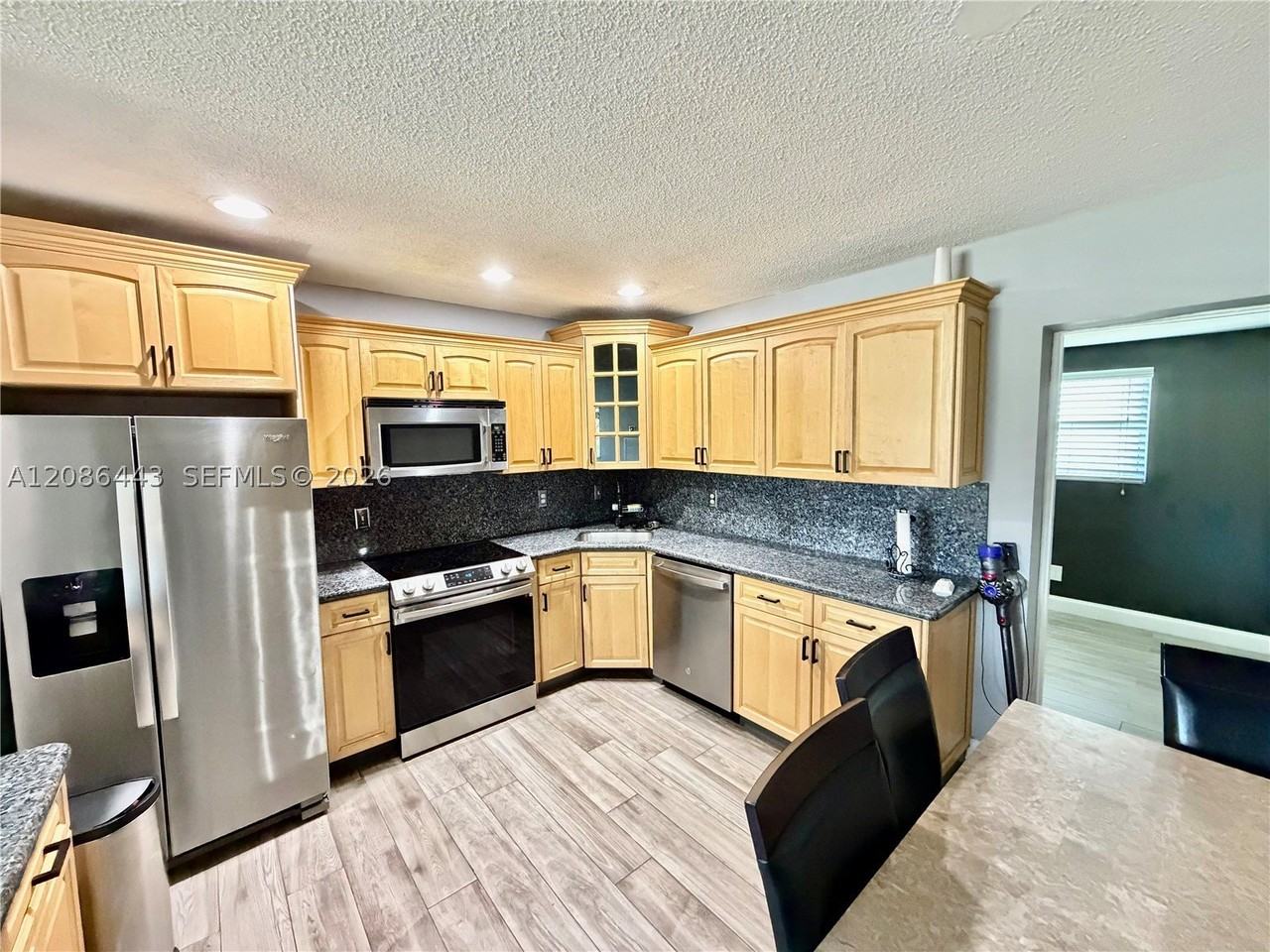 2702 Nw 53rd St #1 - Photo 6 of 26