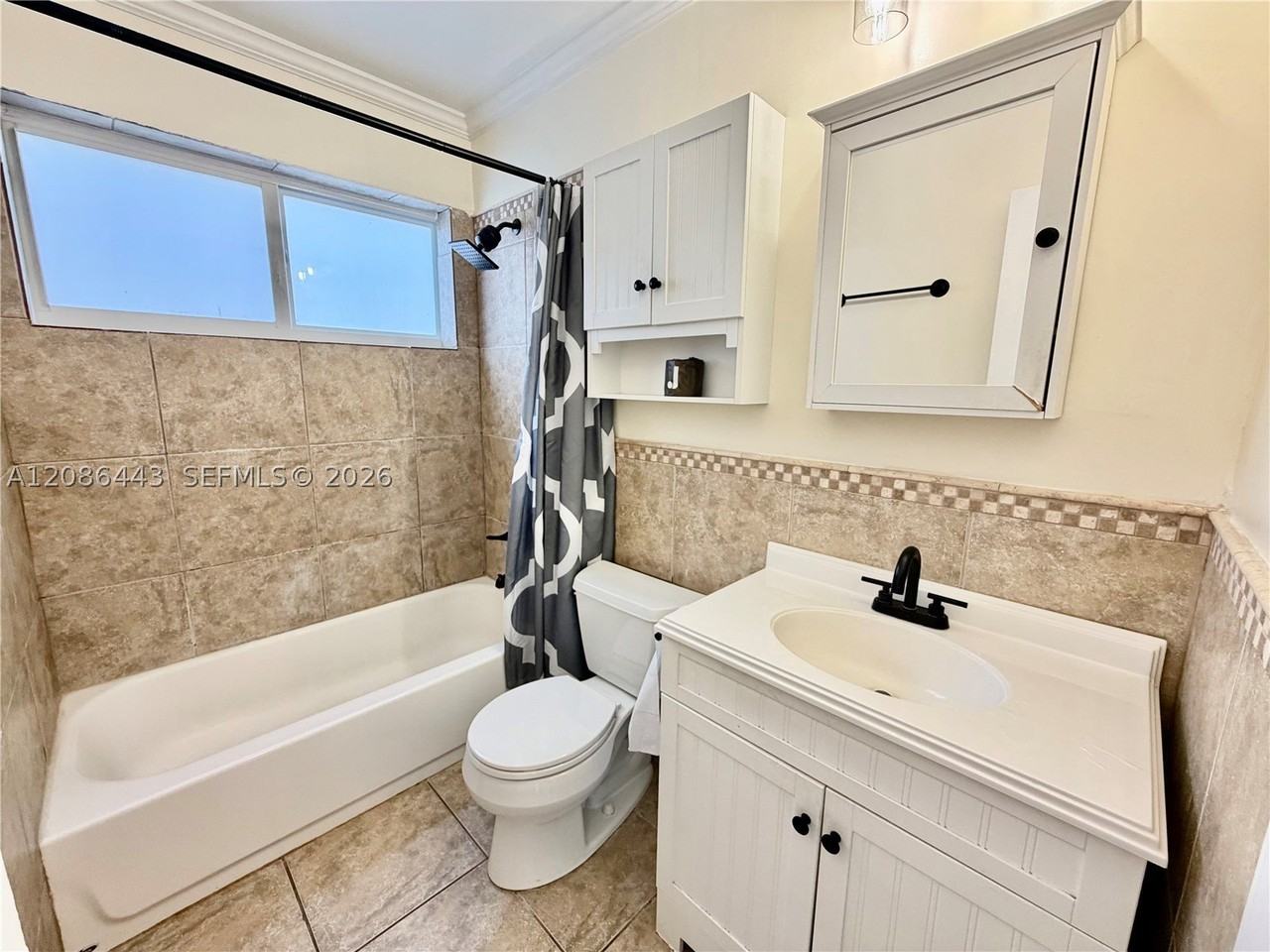 2702 Nw 53rd St #1 - Photo 7 of 26