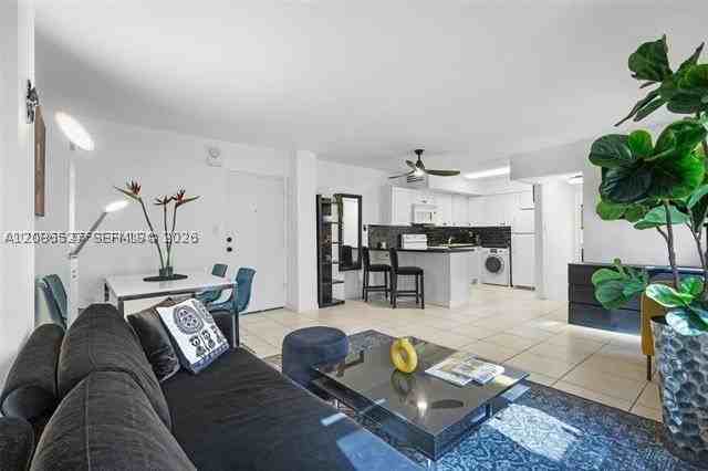 801 S Ocean Dr #207 - Photo 2 of 23