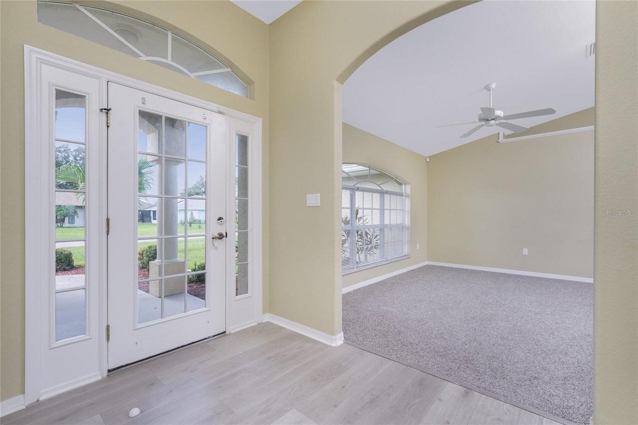 25334 Narwhal Ln - Photo 2 of 37
