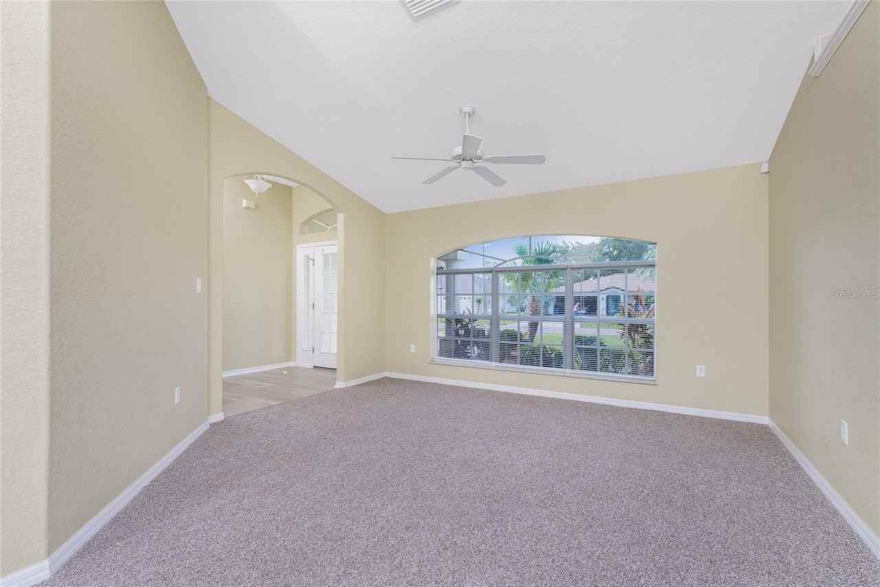 25334 Narwhal Ln - Photo 5 of 37