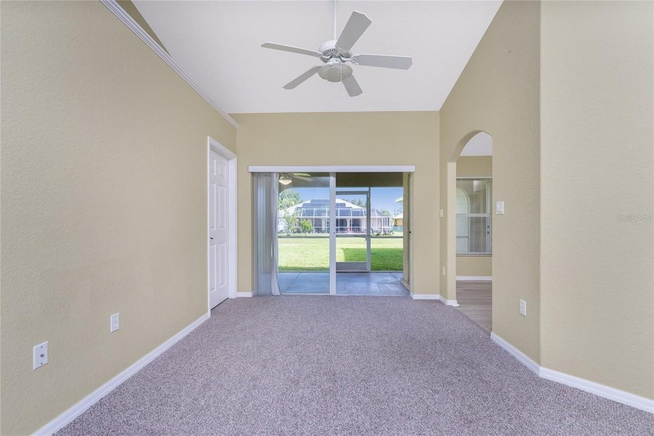 25334 Narwhal Ln - Photo 7 of 37