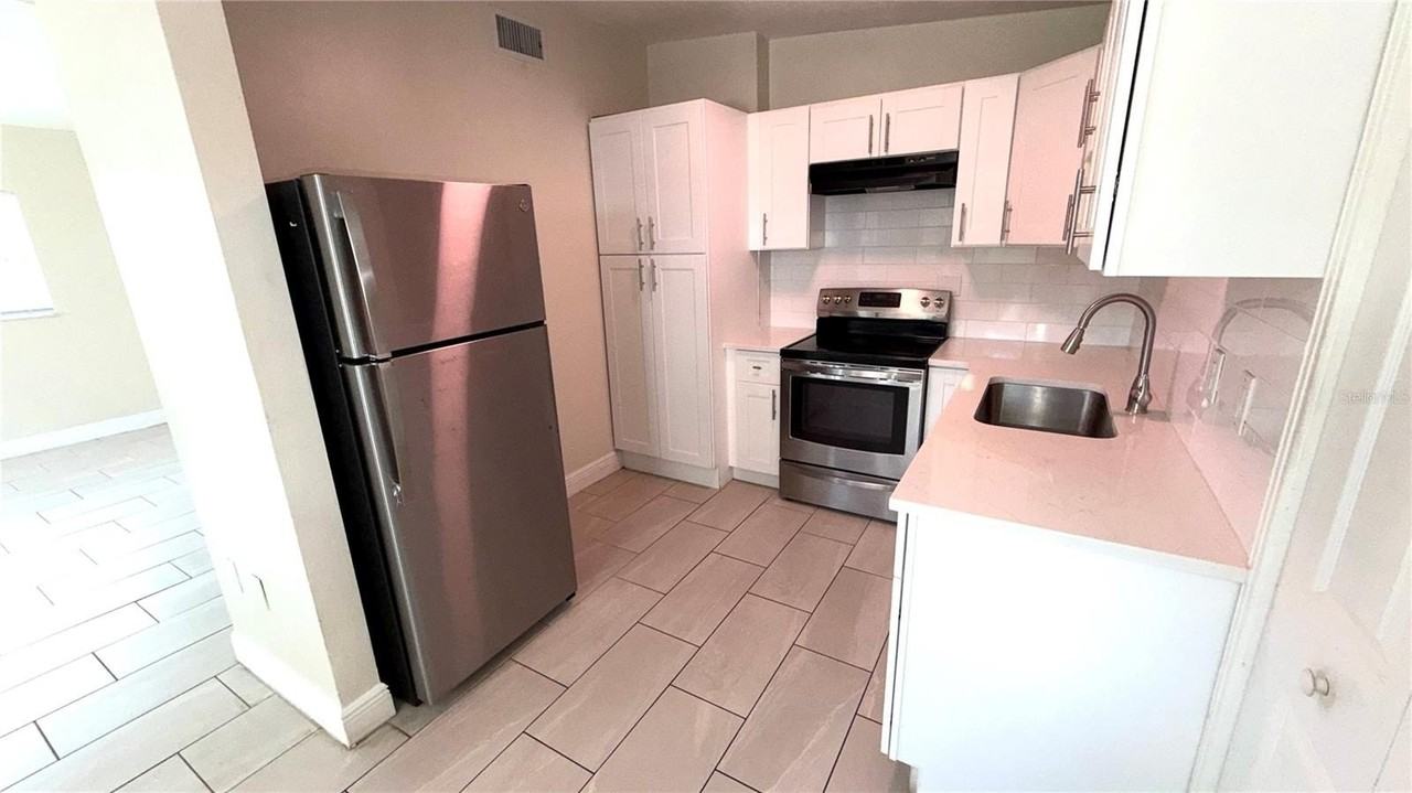1425 Hester Dr - Photo 5 of 21