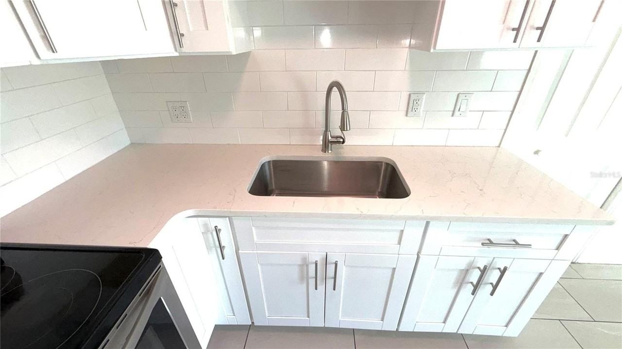 1425 Hester Dr - Photo 7 of 21
