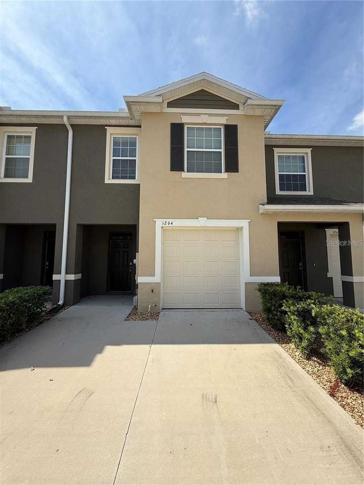 1264 Yellow Finch Dr