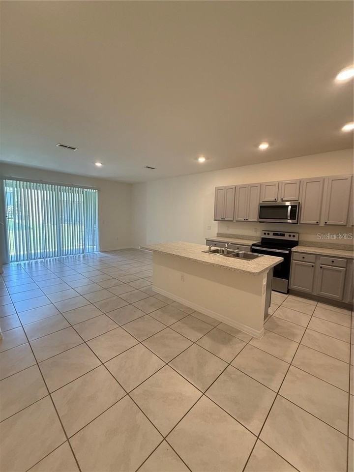 1264 Yellow Finch Dr - Photo 3 of 17